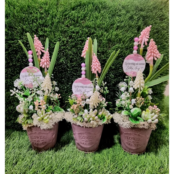 Nőnapra selyemvirágdísz