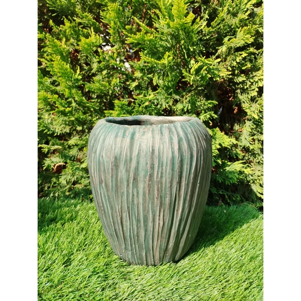 Fahatású öblös beton kaspó zöld 18x18x20 cm